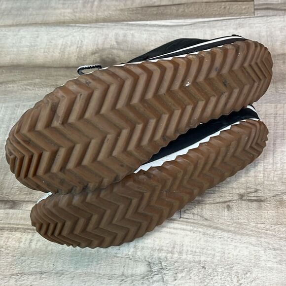 Sorel Black Lace-Up Leather Boots Black
Duck rain ankle size 7 - Picture 6 of 9